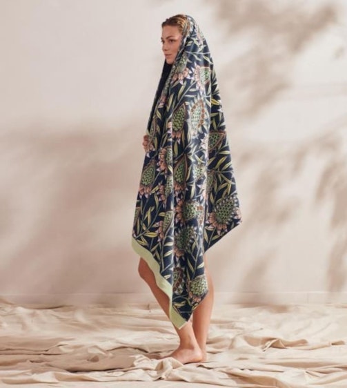 Essenza serviette de plage Fela Beach Towel Sloe Blue 100 x 180 cm